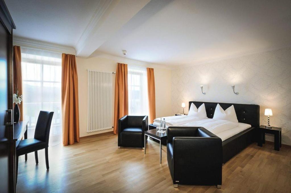 Wellness Natur Resort Gut Edermann 泰森多夫 外观 照片
